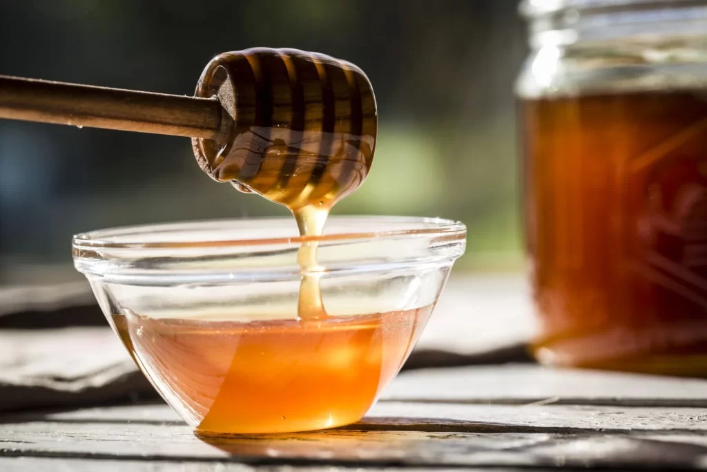 أهم فوائد عسل الحمضيات التركي للكبار والصغار